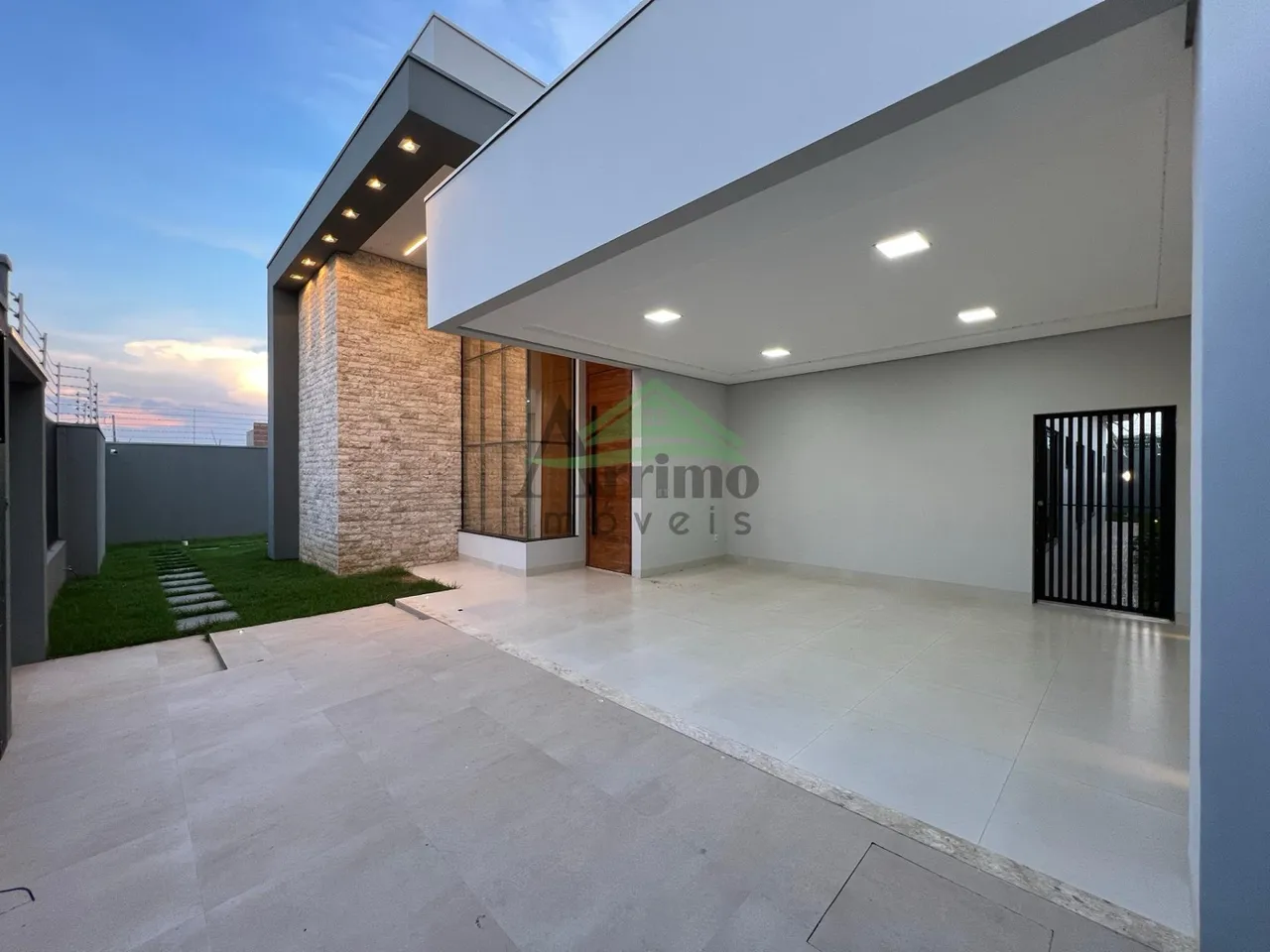 Casa à venda no bairro Cidade Jardim de Ji-Paraná - RO