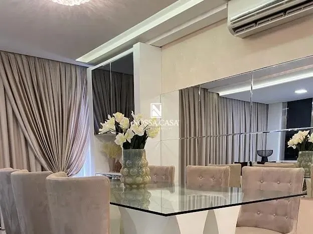 Apartamento com 3 quartos, com 3 vagas de garagens em Balneário Camboriú/SC
