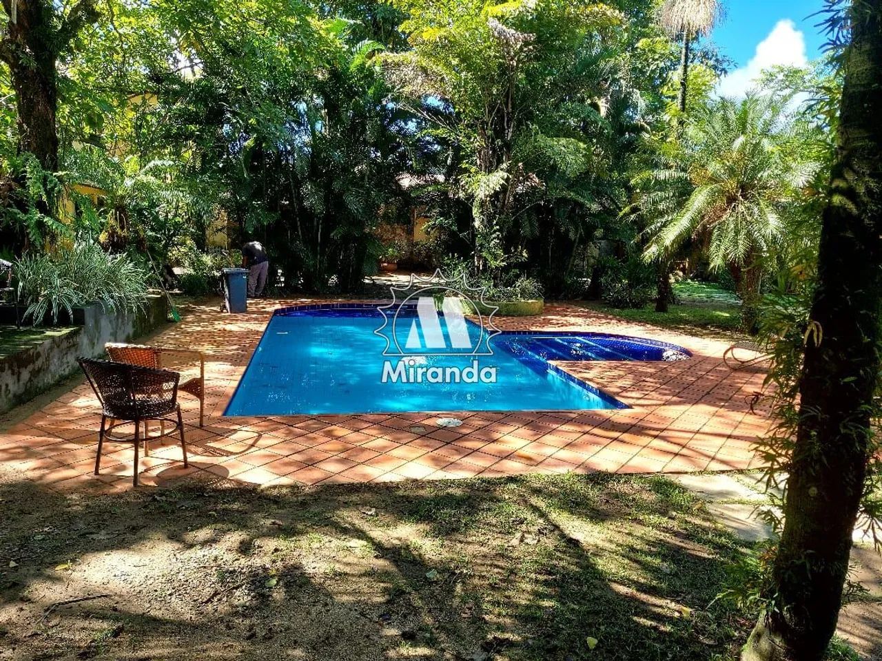 Pousada com 8 suítes, piscinão e terreno plano, na Cotia - Foto 4