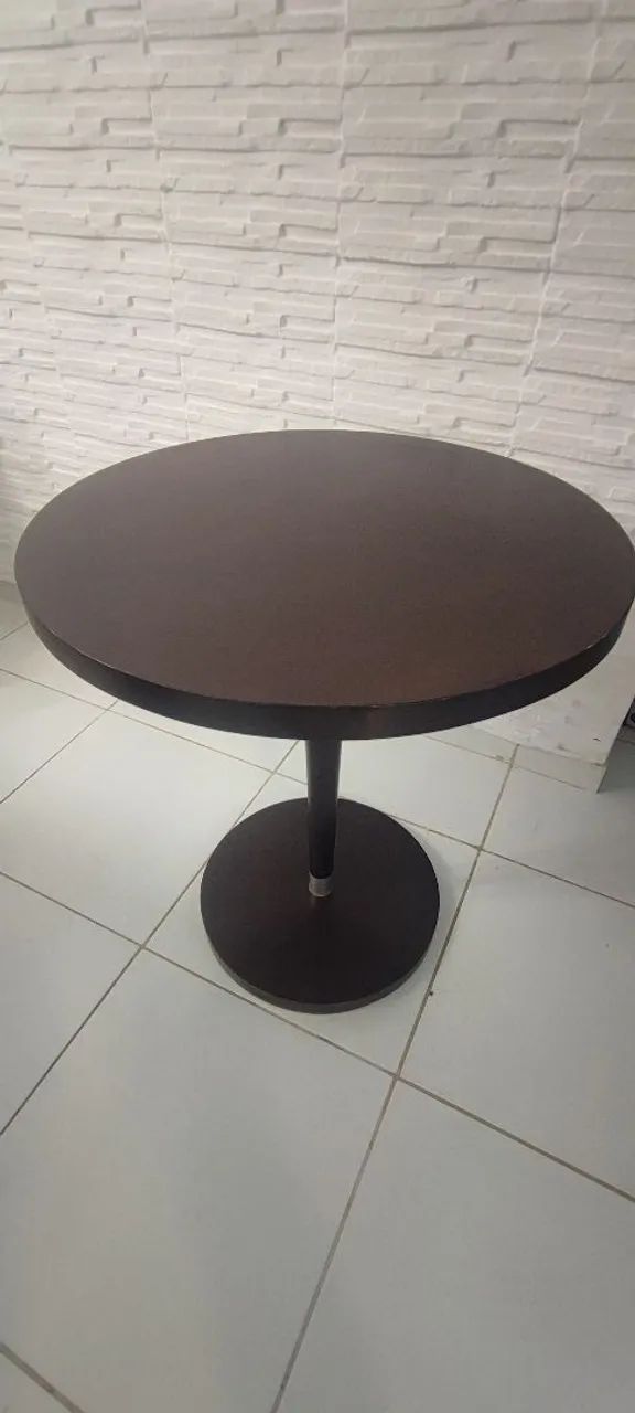 Mesa de Madeira de lei 