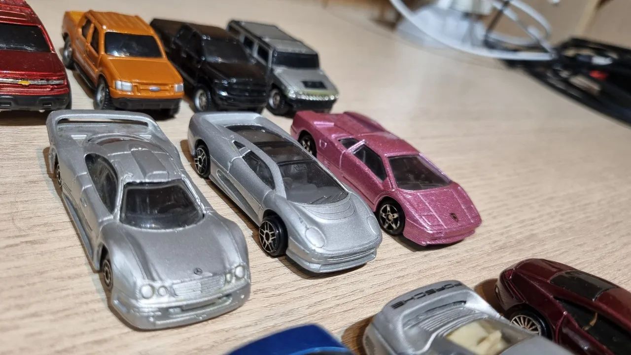 Coleção Maisto 1/64 - Foto 4