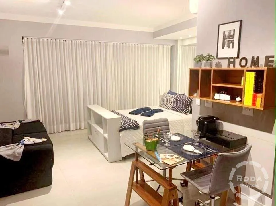 Studio Mobiliado com Vista para o Mar na Pompéia Santos