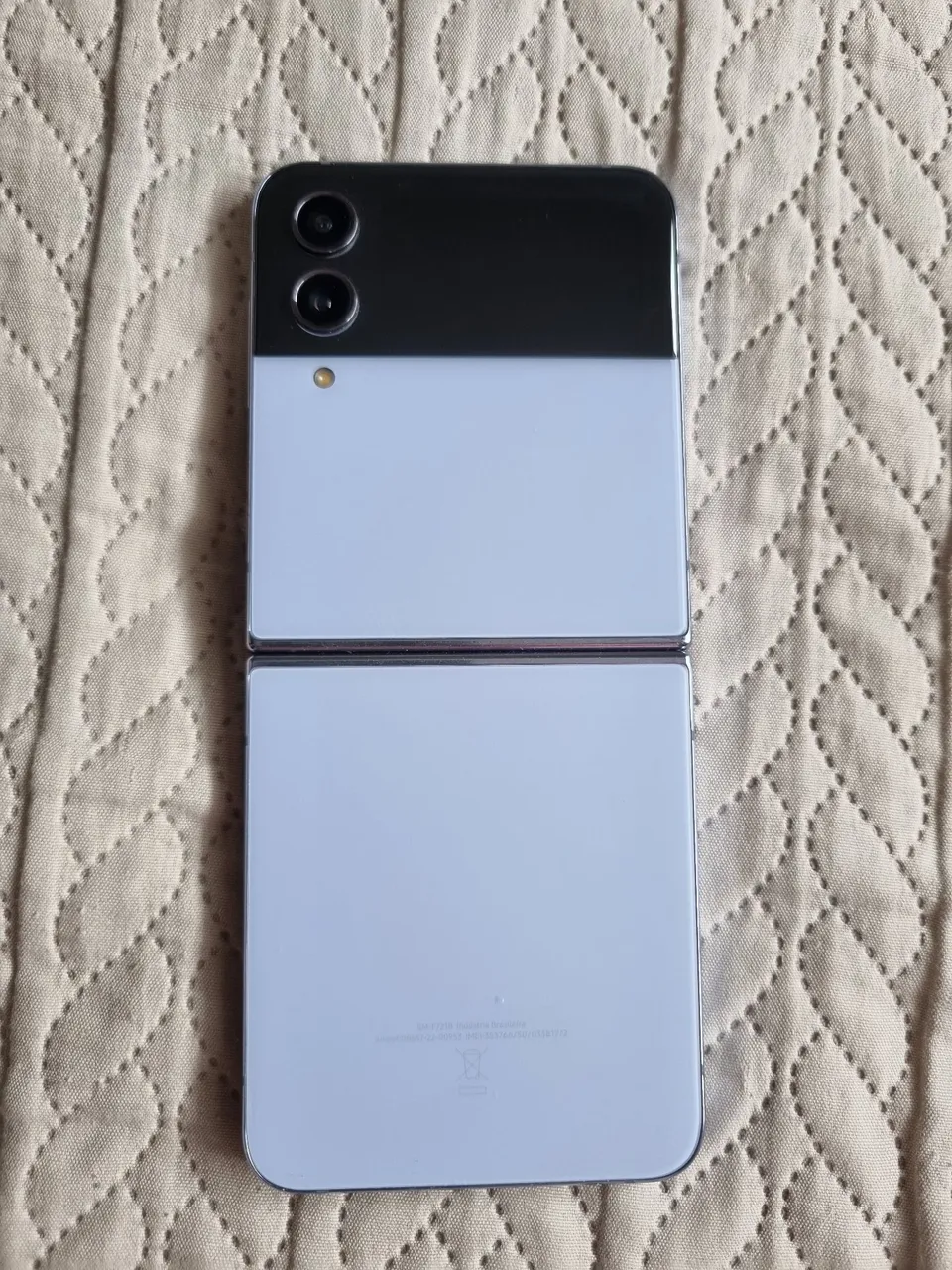 Vendo um galaxy Z flip 4