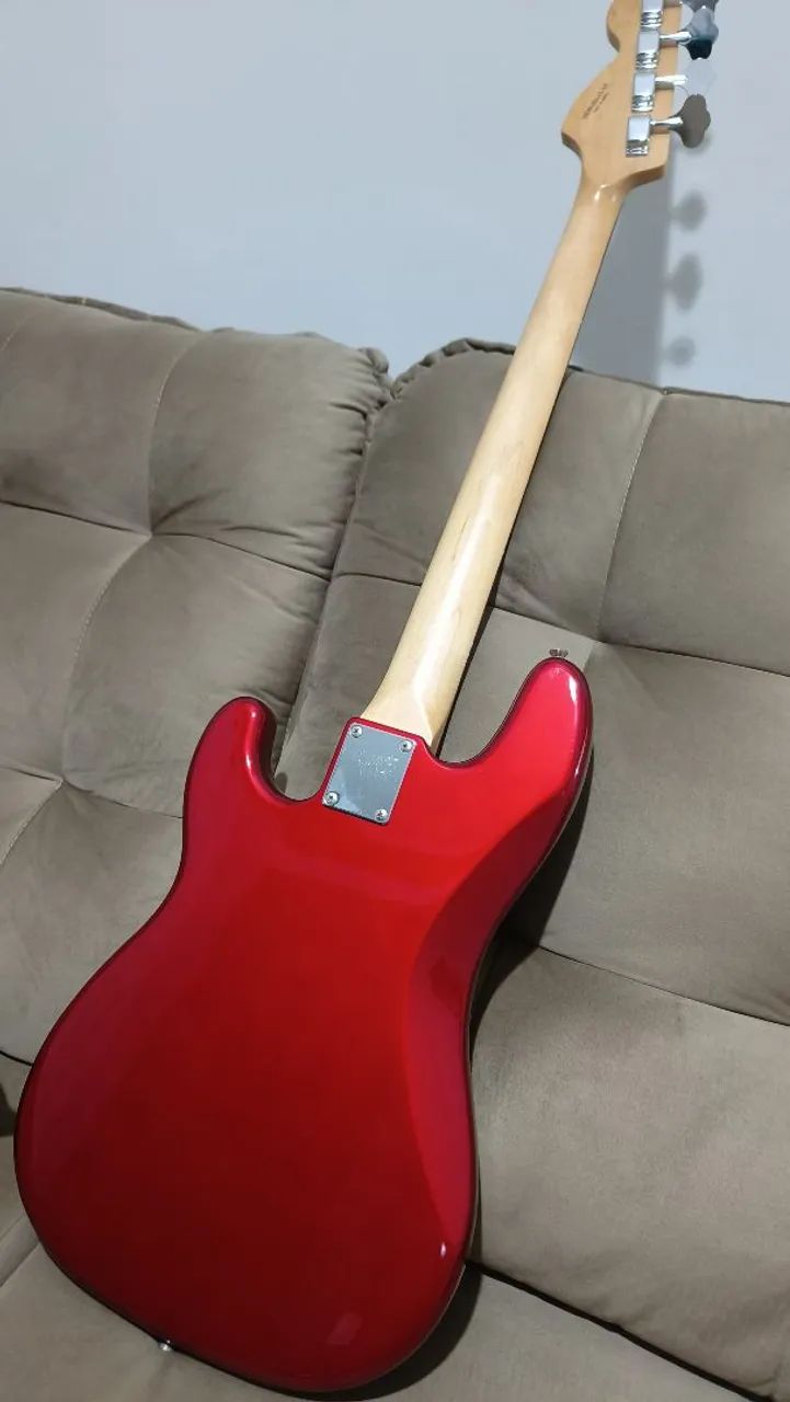 Contrabaixo Fender Squier Precision Bass 4 Cordas - China