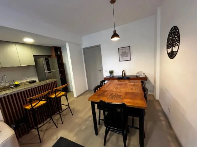 Apartamento à venda em Petrópolis-RJ, Itaipava: 2 quartos, 1 suíte, 2 salas, 2 banheiros, 