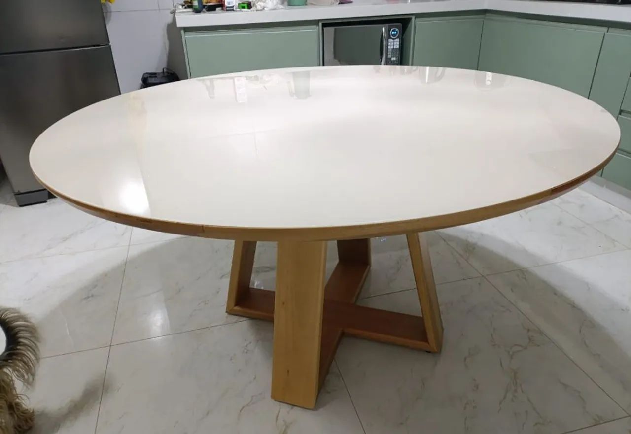 Mesa de jantar redonda para 6 cadeiras 150x150 em madeira macica com vidro 