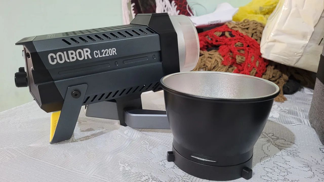 Iluminador LED Colbor CL220R - Foto 4