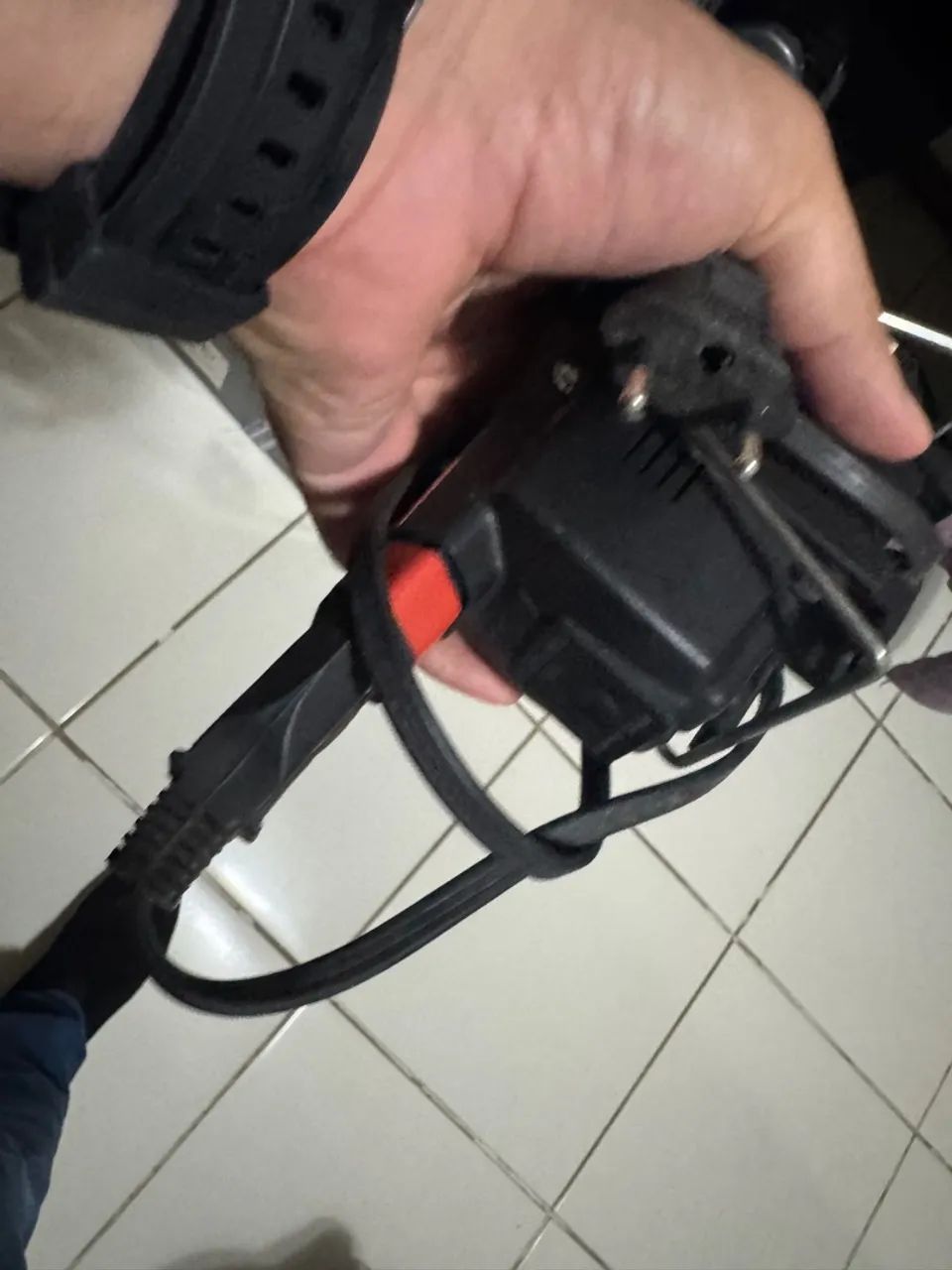 Transformador 220v para 110v - Foto 2