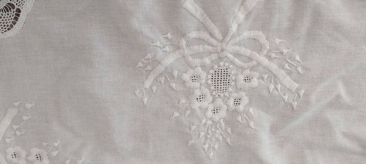 Toalha de banquete bordada a mão  - Foto 4