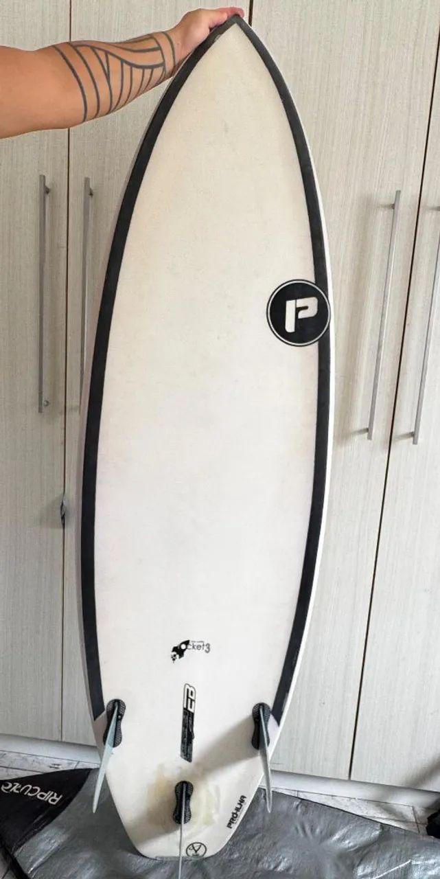 Prancha de surf em excelente estado aceito trocas.  - Foto 2