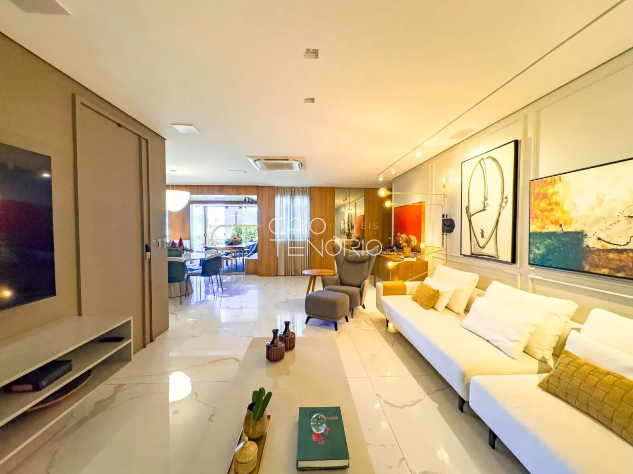 Cobertura Garden com 267 m2 nascente na Ponta Verde