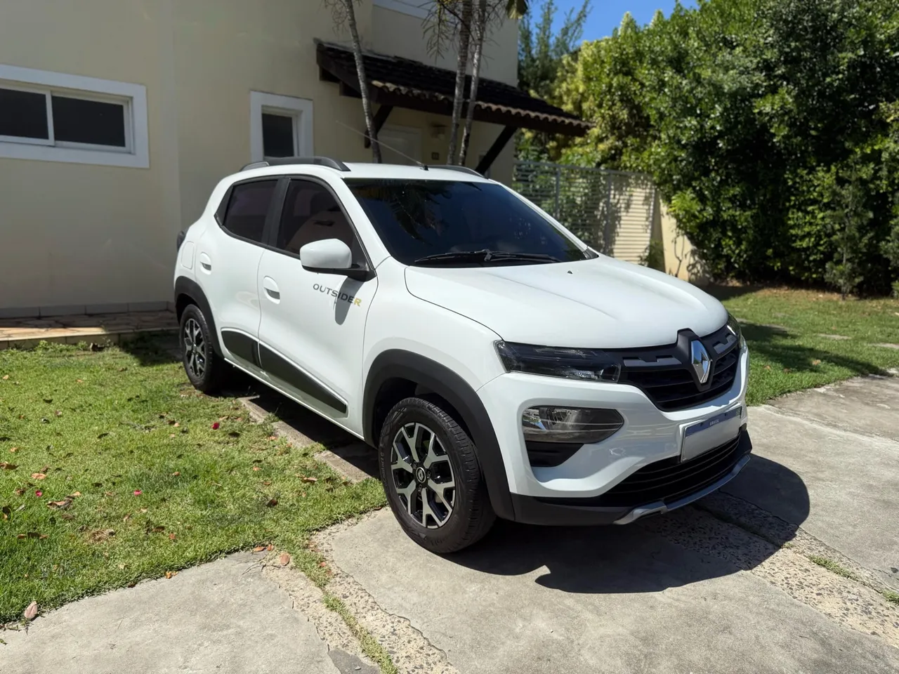 Renault KWID OUTSIDER