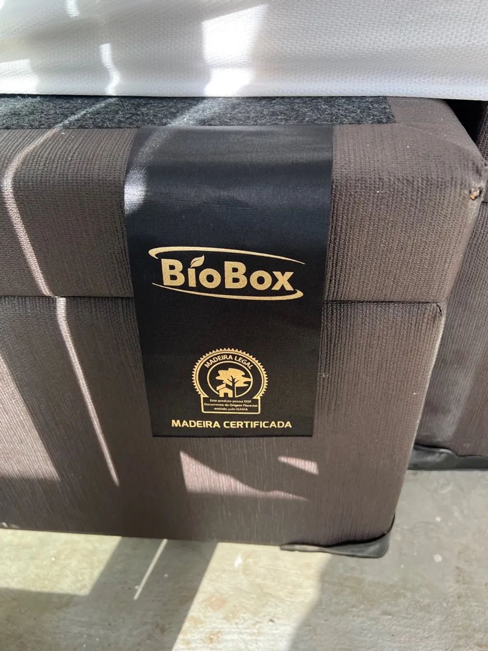 Cama boxe completa cabeceira baú e colchão King  - Foto 3