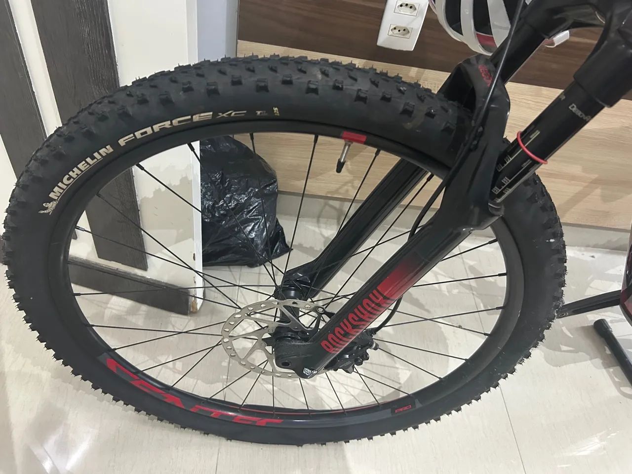 Bike Aro 29 Sense Invictus Carbon Pro  - Foto 3