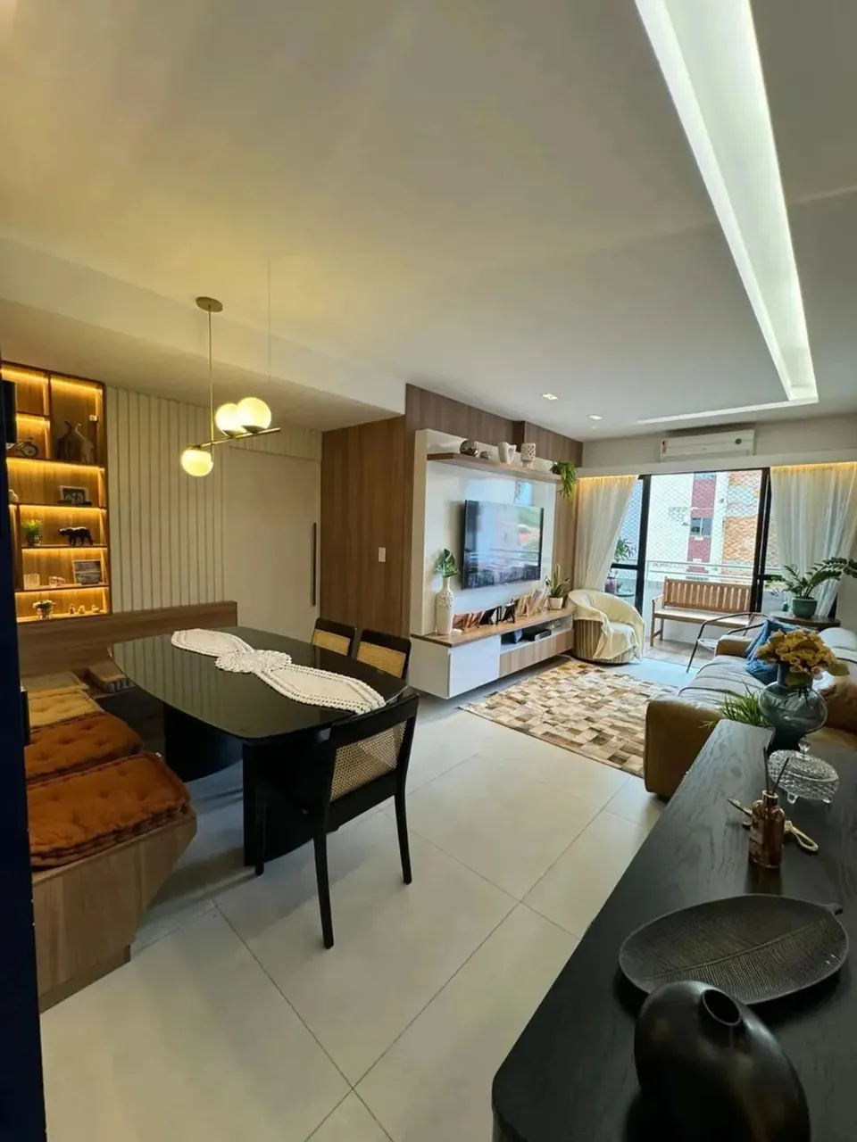 Apartamento no Renascença, 2 suítes mais 1 quarto, vista Lagoa, nascente, armários bons