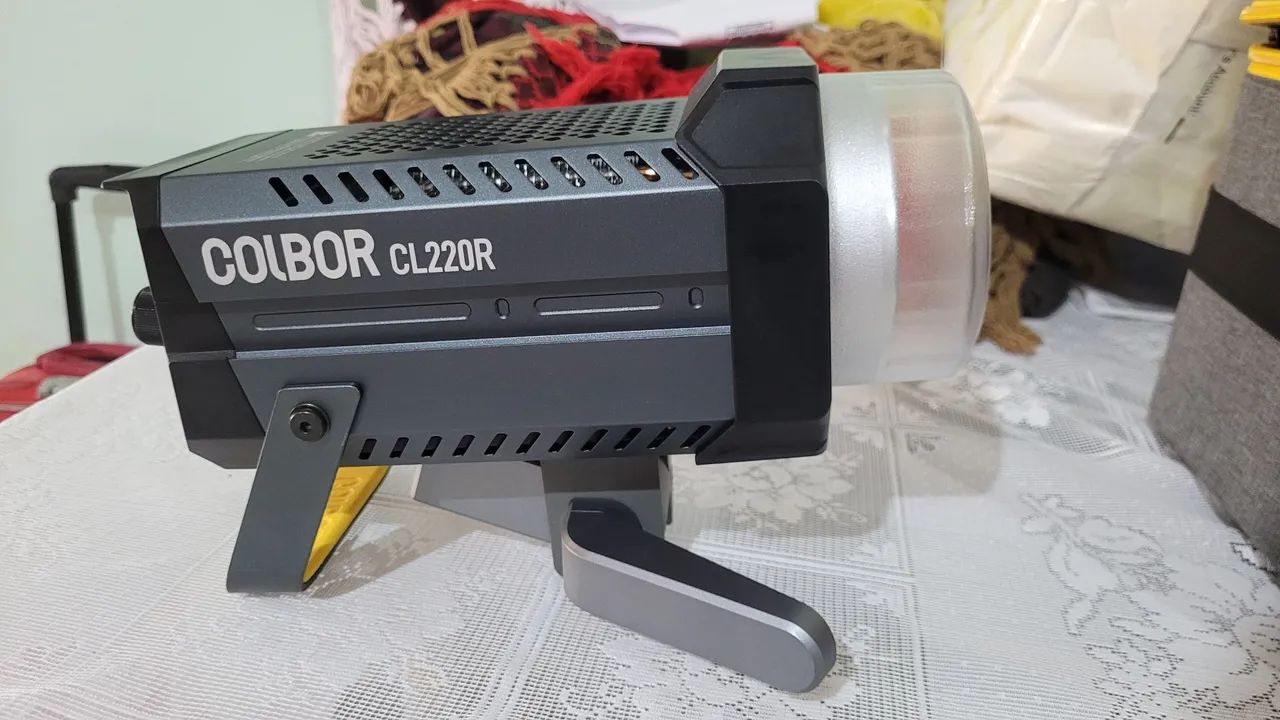 Iluminador LED Colbor CL220R - Foto 5