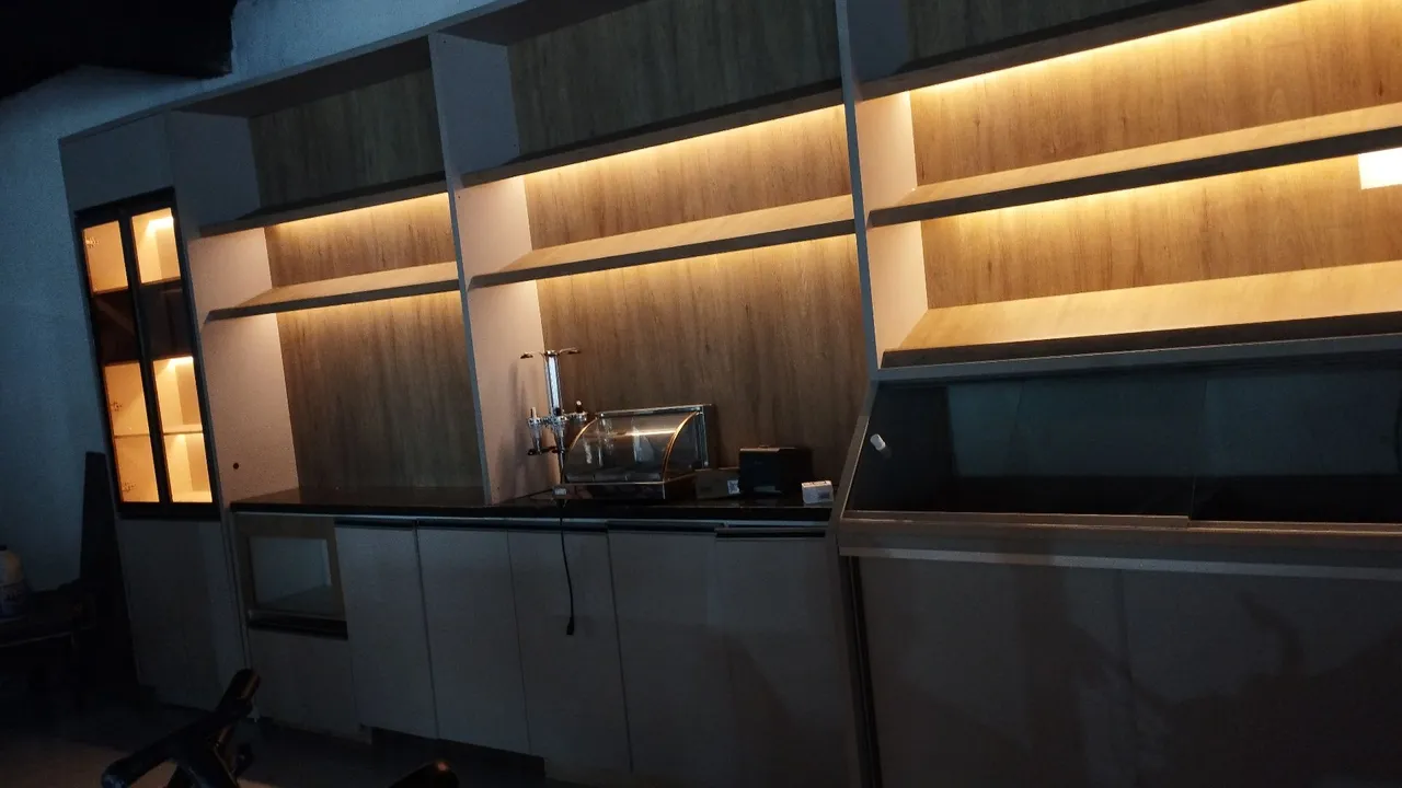 Armário para cafeteria ou padaria