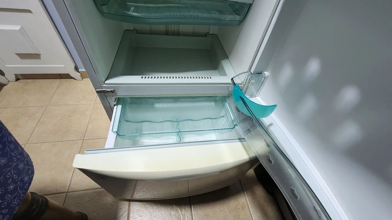 Geladeira(SEM FREEZER) Brastemp Frost Free 330L - 127V - Funcionando Perfeitamente - Foto 4