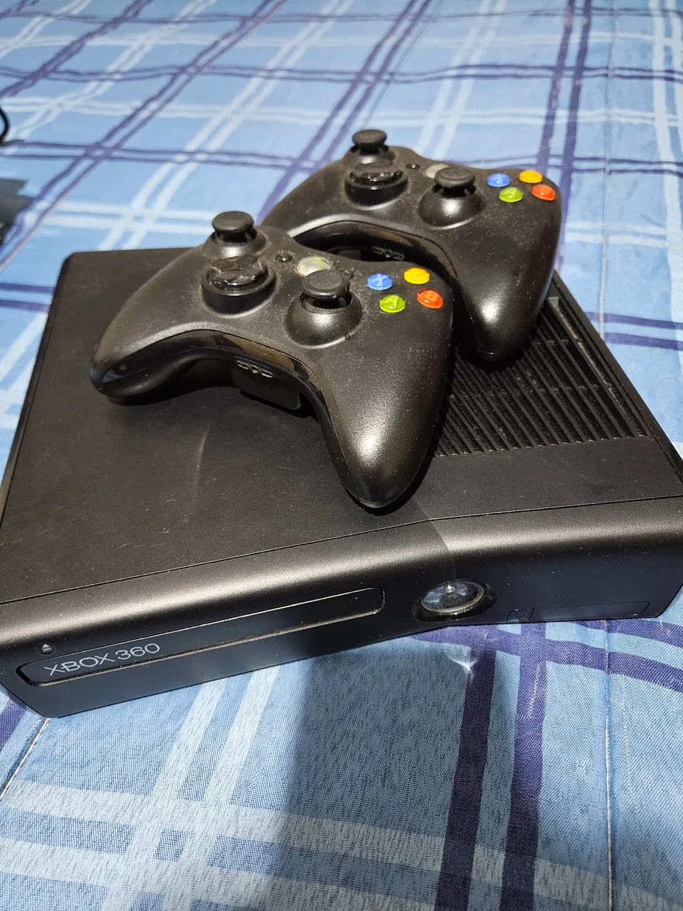 Xbox 360 com 2 Controles