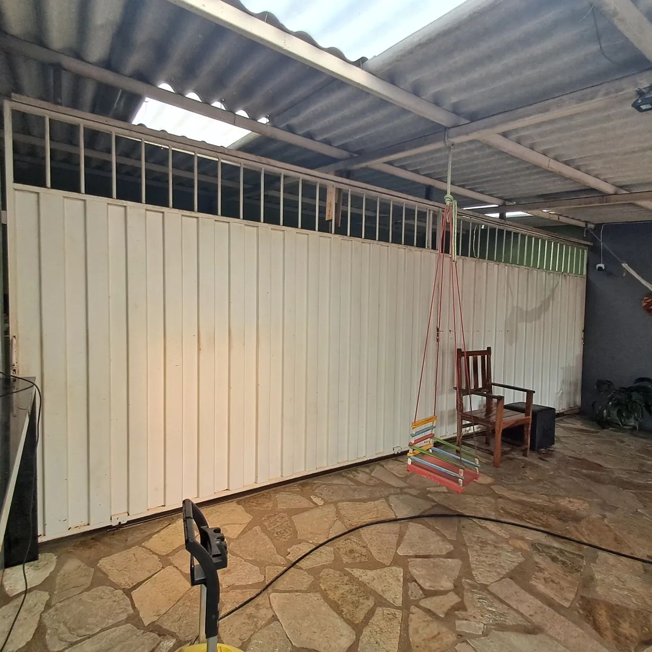 Vendo os 2 portões de 3.55 x 2.50 cada, em ótimo estado. - Foto 4