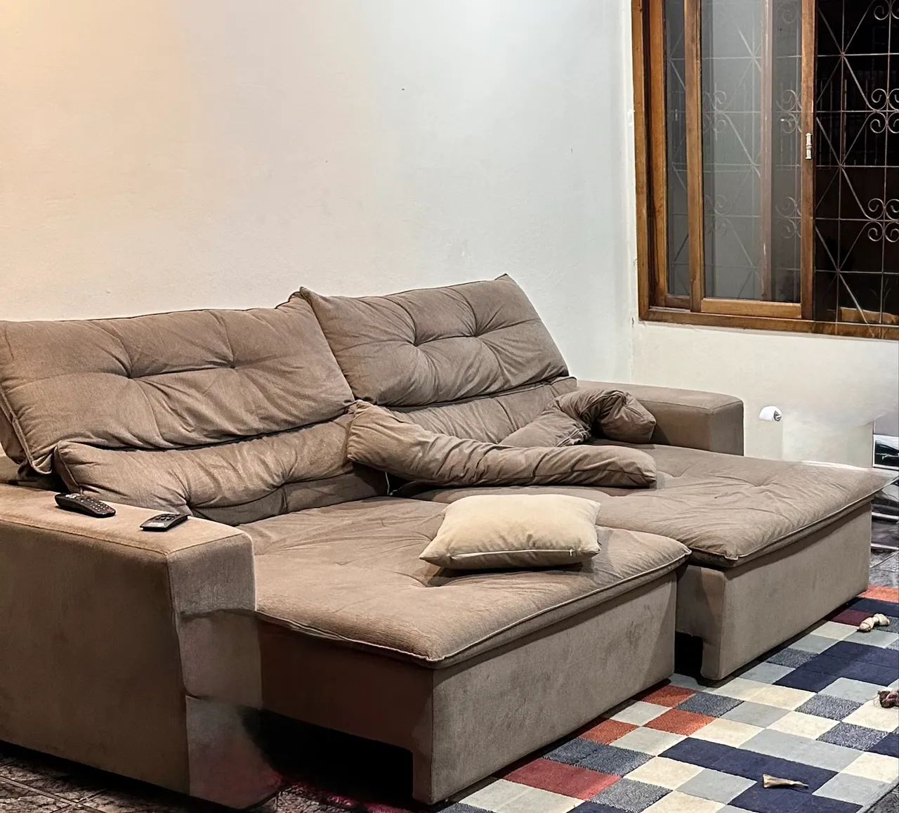 Sofá grande 64618083412867120