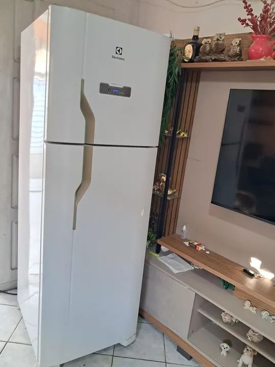 Geladeira Electrolux DFN41 Frost Free! - Foto 4