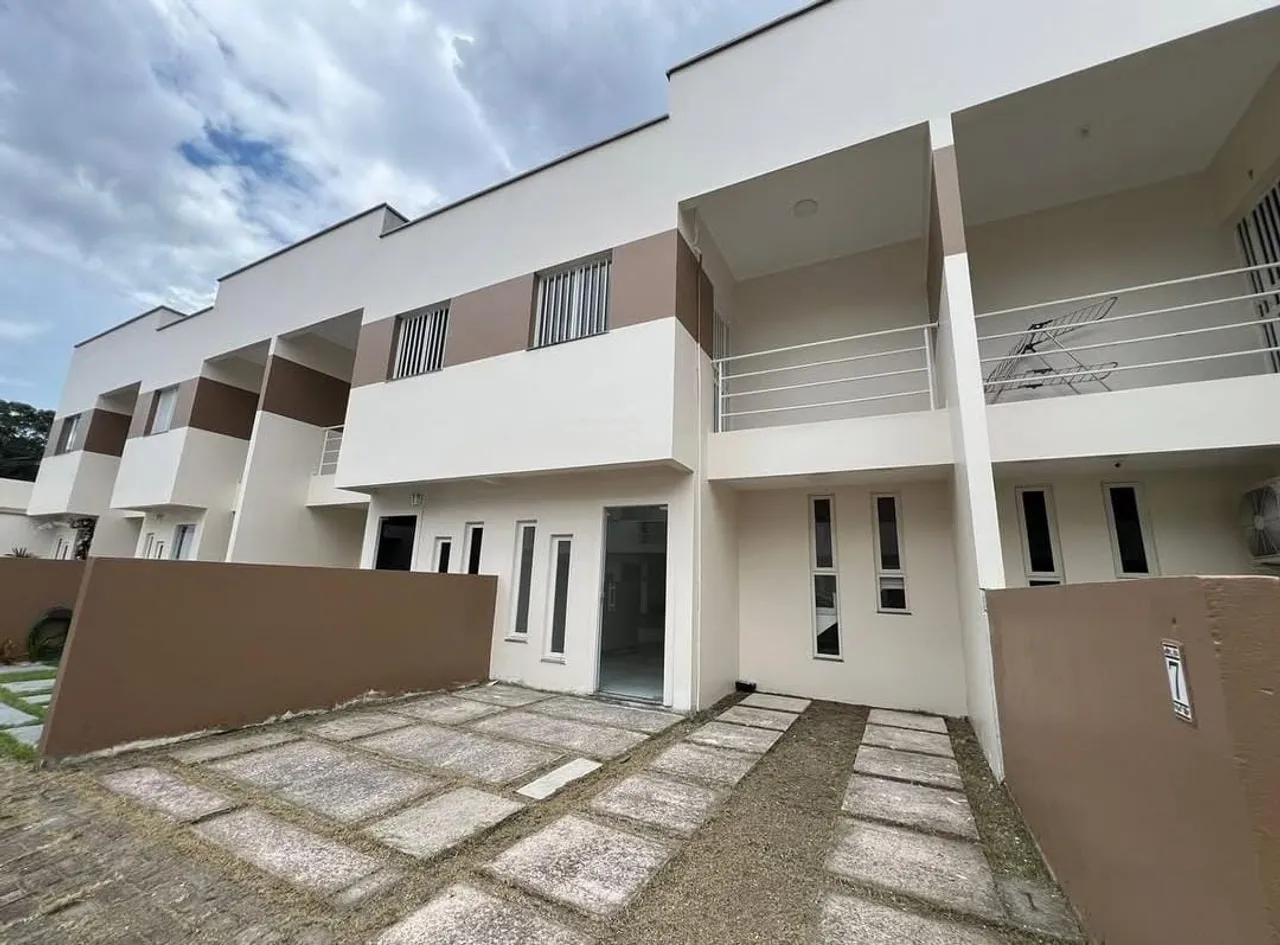 Casa Duplex em residencial - 2 suítes | Há 3 min da Max Teixeira|  9 2 9 9 1 7 2 7 8 3 5  
