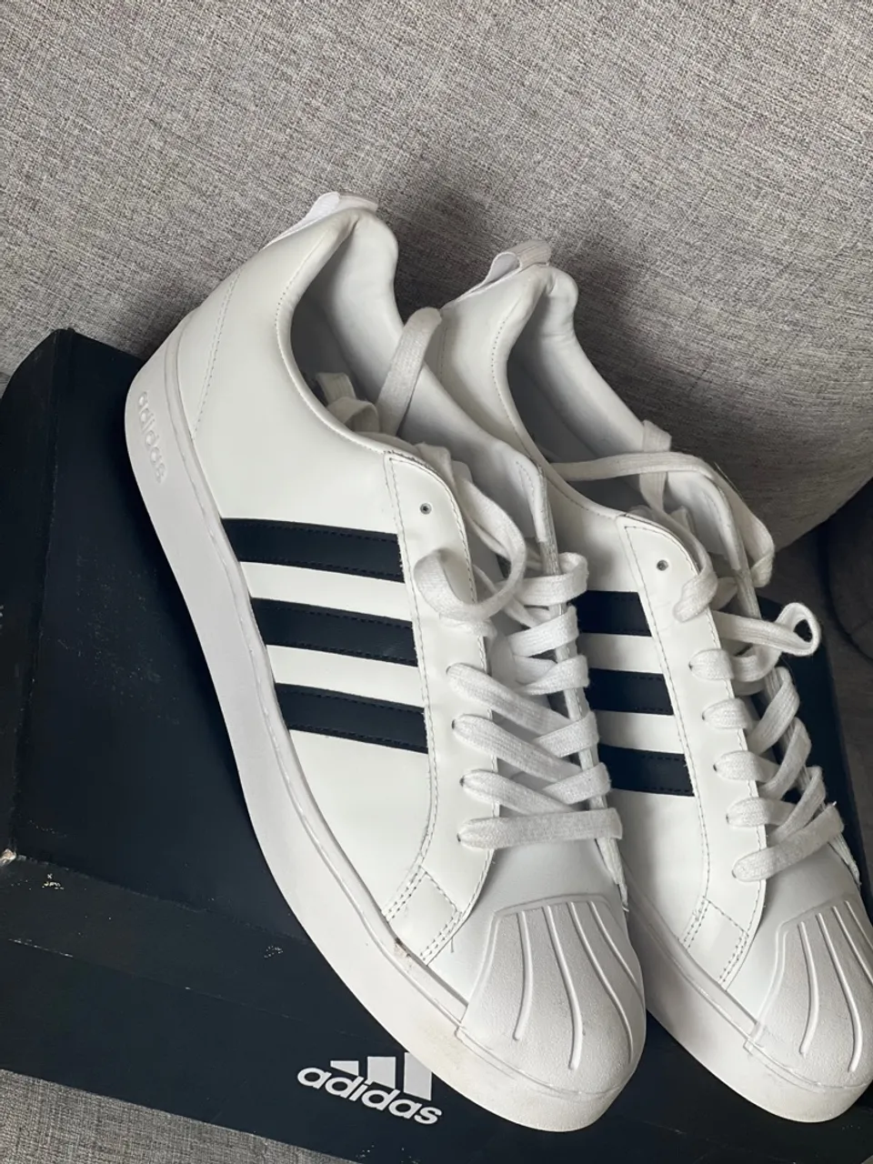 Adidas Grand Court Branco com Listras Pretas