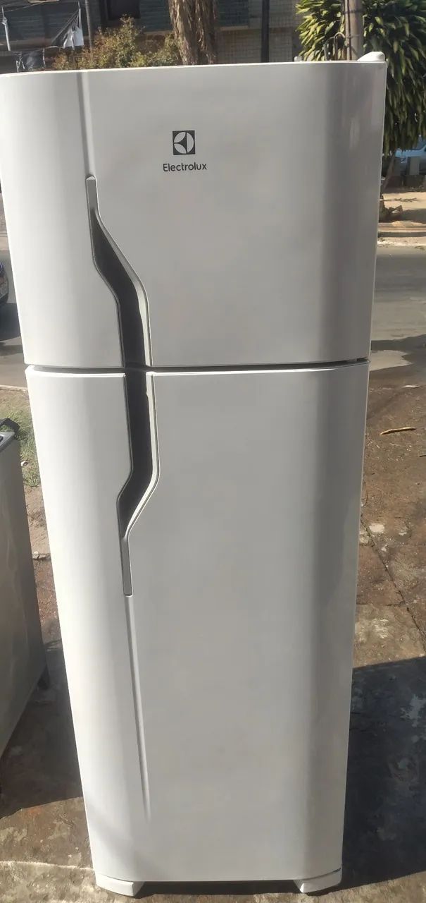 Geladeira Electrolux nova com garantia e entrega grátis 