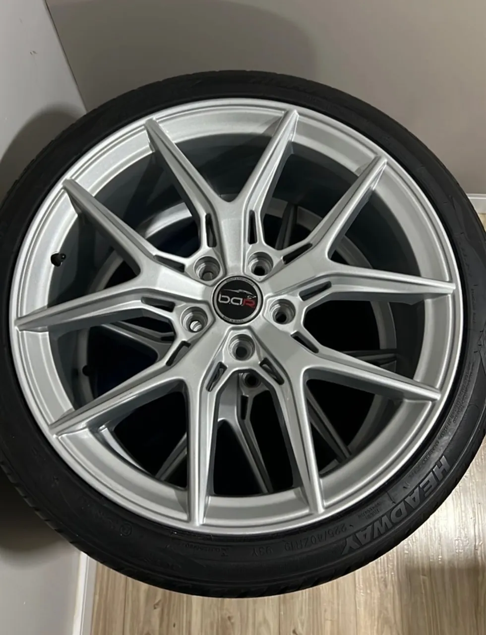 Roda aro 19 / turbina Jetta 211