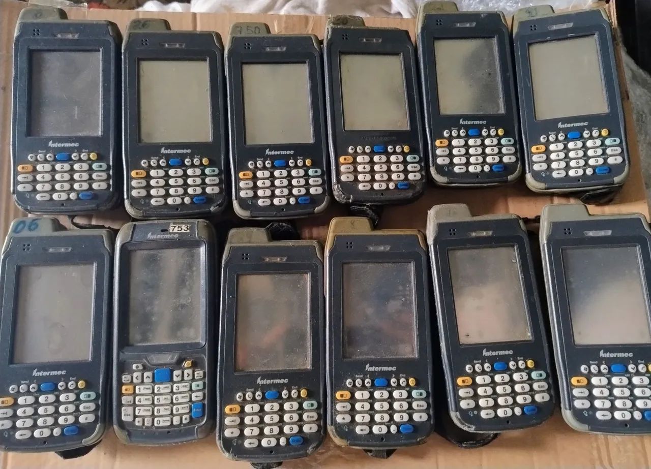 (70 Coletores Aprox Lote) Leitores de código de barras Intermec CN4 Series - Foto 4