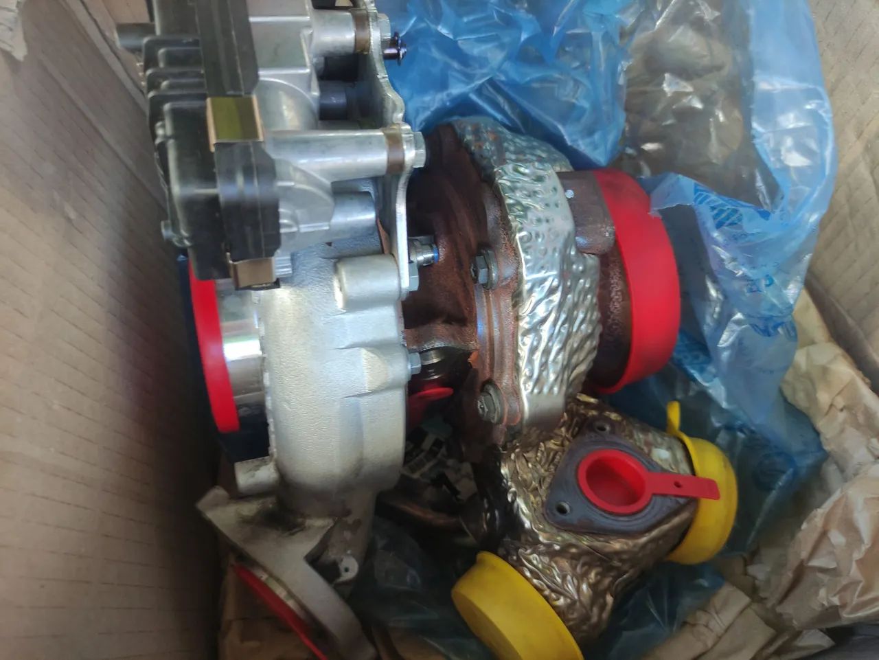 Turbo Compressor Amarok V6 Garrett 6-112 49135-00800 - Foto 5