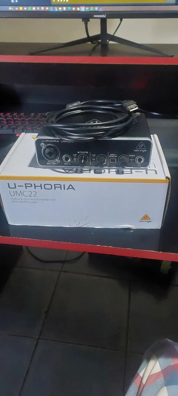 Behringer UMC22 Audio Interface64407621820801120