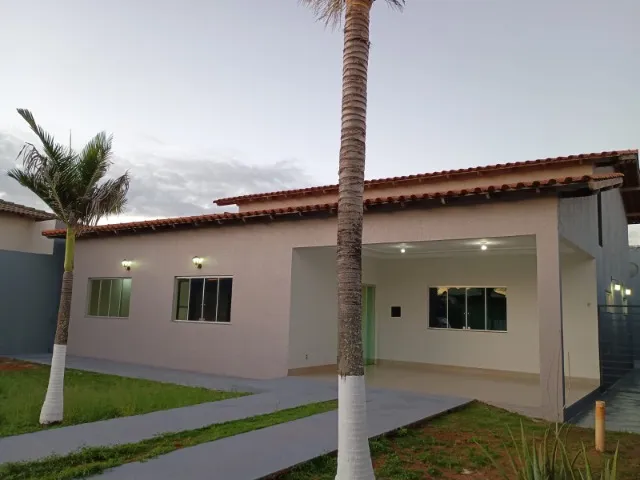 Aluga-se casa de 3 suítes no Condomínio Ouro Verde - Ponte Alta Norte, Gama/DF
