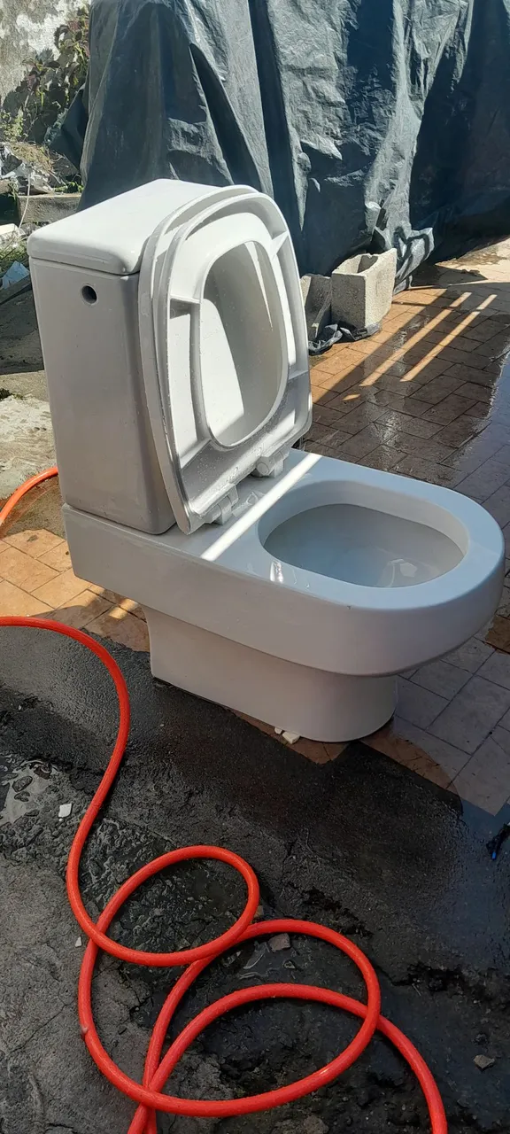 Vaso sanitário com caixa acoplada