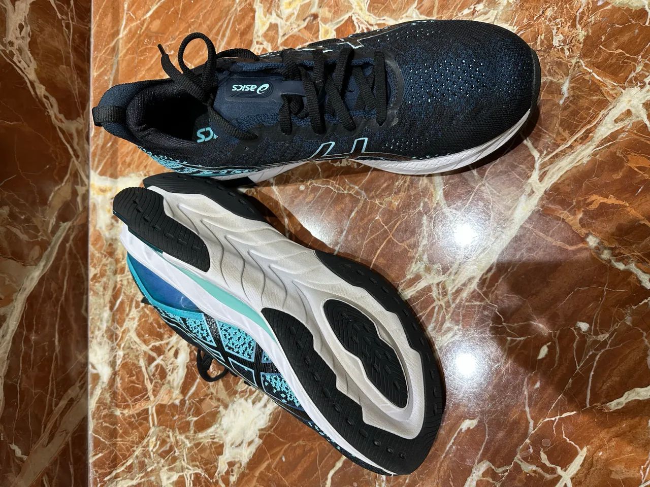 Tênis Adidas New Balance e ASICS Calçados Esportivos Setor