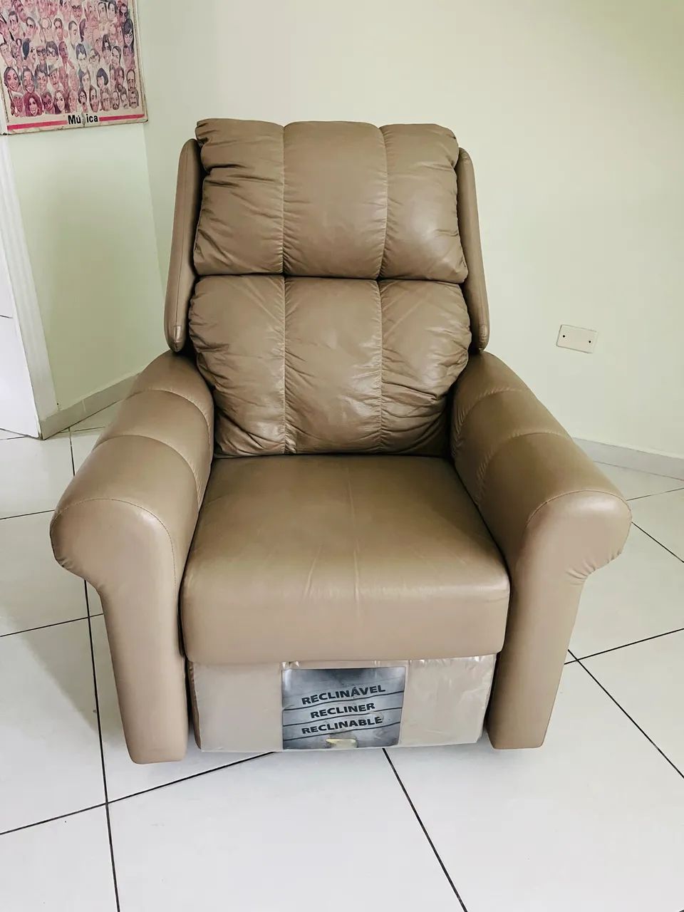 Poltrona Reclinável Herval Slim, manual, corino, cinza.  - Foto 2