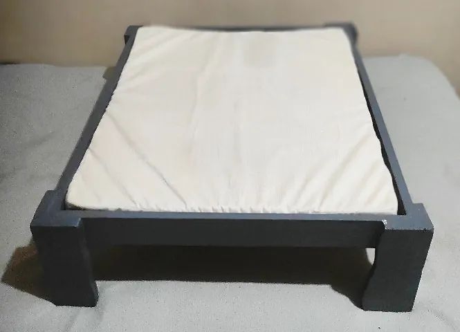 Cama pet de madeira Gigante