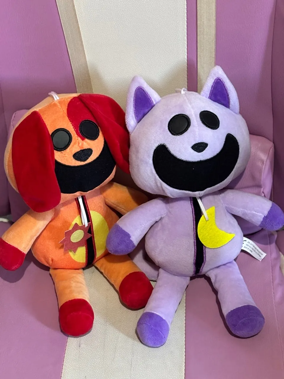 Catnap e Dogday pelúcias
