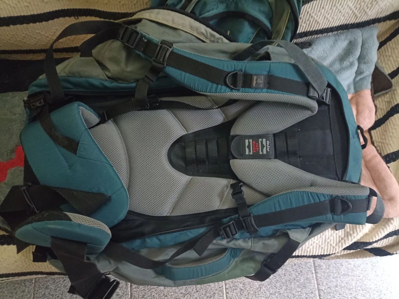 Mochila Deuter traveller 70  - Foto 3