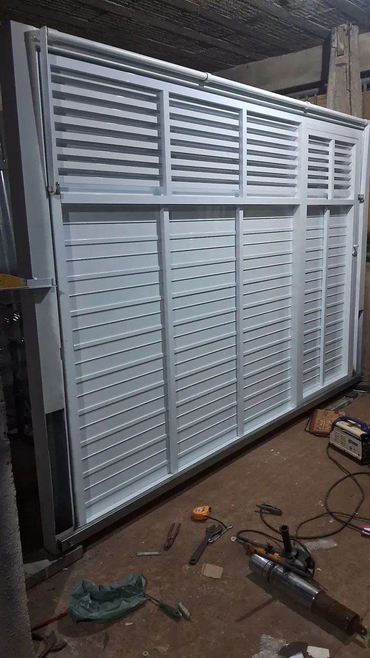 Portão de Alumínio Branco - Novo