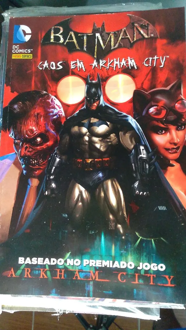 Batman: Caos em Arkham City - HQ