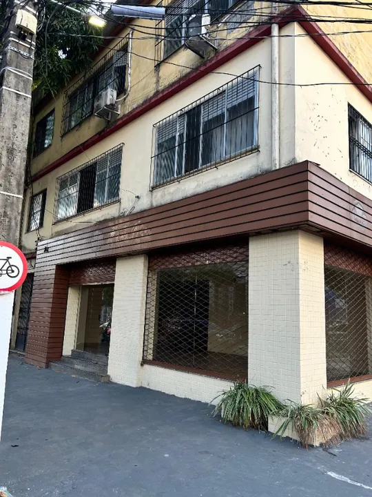 Batista Campos - Ponto Comercial
