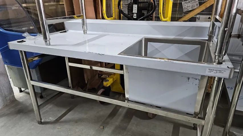 BANCADA INOX COM CUBA DIREITA (IRIS)