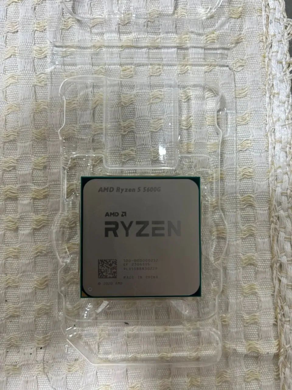 AMD Ryzen 5 5600G Processor64317757713410121