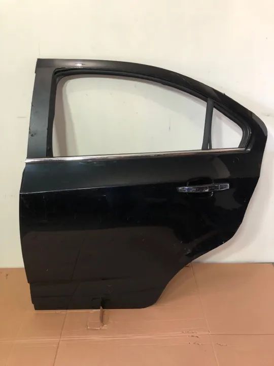 Porta Chevrolet Sonic Sedan 2012 2013 2014 Traseira Esquerda 