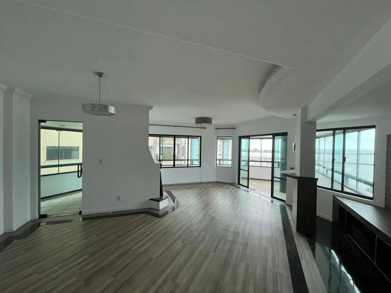 Apartamento para Venda em Itajaí, Fazenda, 3 dormitórios, 1 suíte, 4 banheiros, 2 vagas - Foto 3