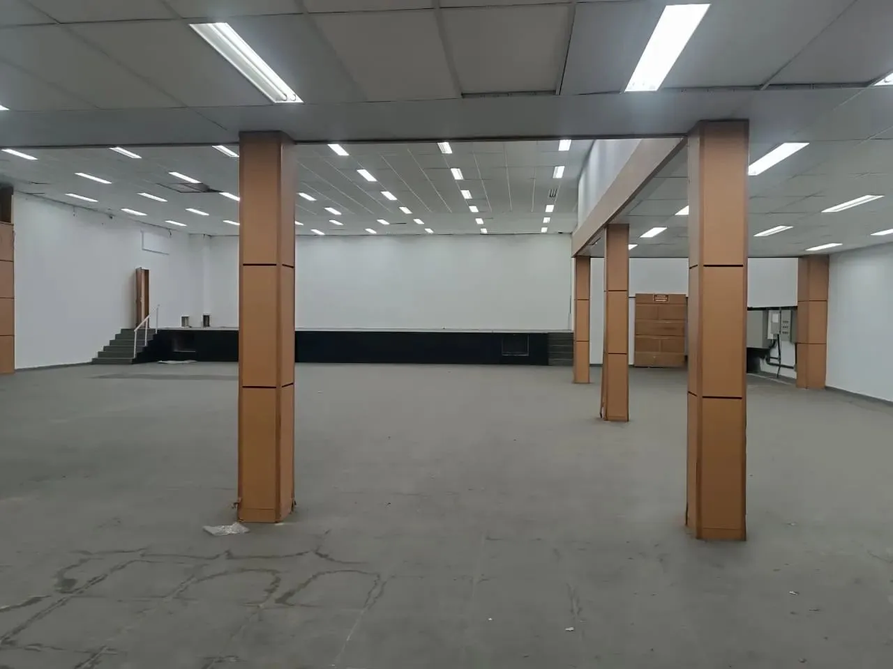 Imóvel para aluguel tem 738 metros quadrados em Vilar dos Teles - São João de Meriti - RJ