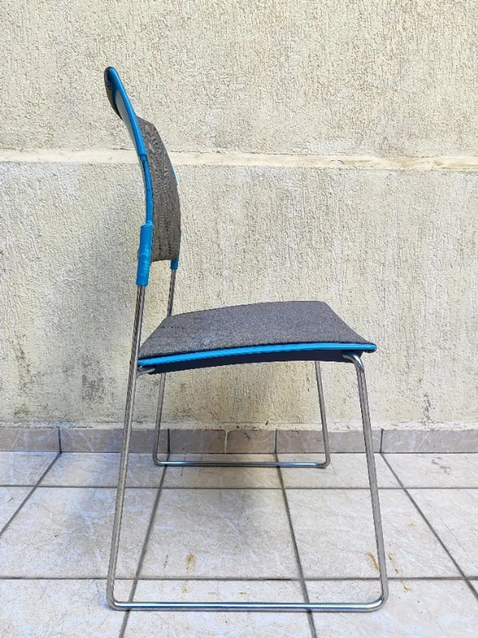 Cadeira Fixa Estofada e Cromada Azul - Cavaletti  - Foto 4