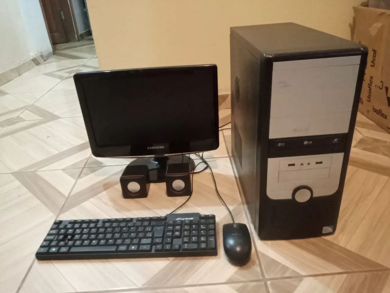Selling computer. Pc.64168571552897120